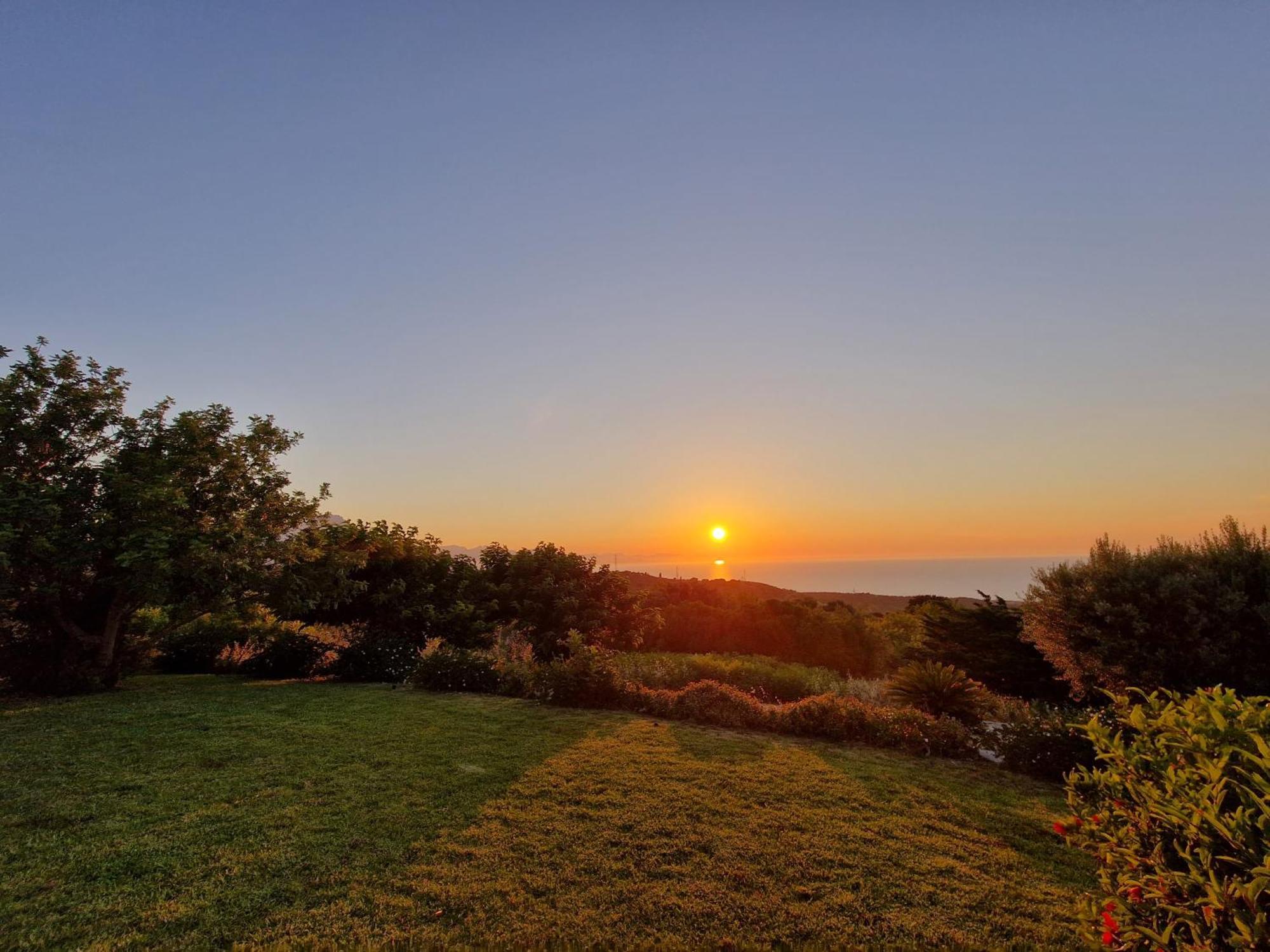 Villa Del Carrubo A Due Passi Dal Mare Di Cefalu Collesano Luaran gambar