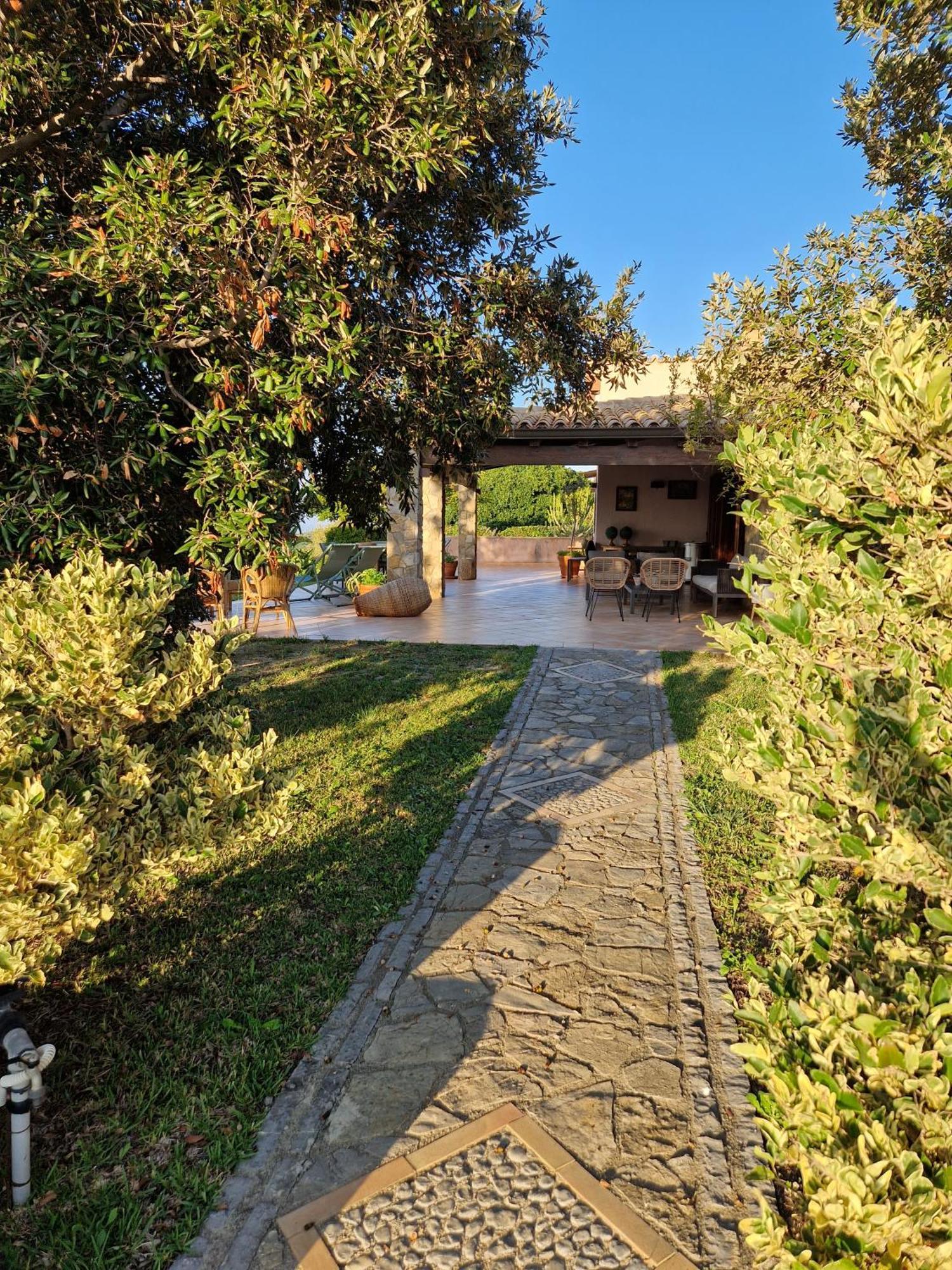Villa Del Carrubo A Due Passi Dal Mare Di Cefalu Collesano Luaran gambar