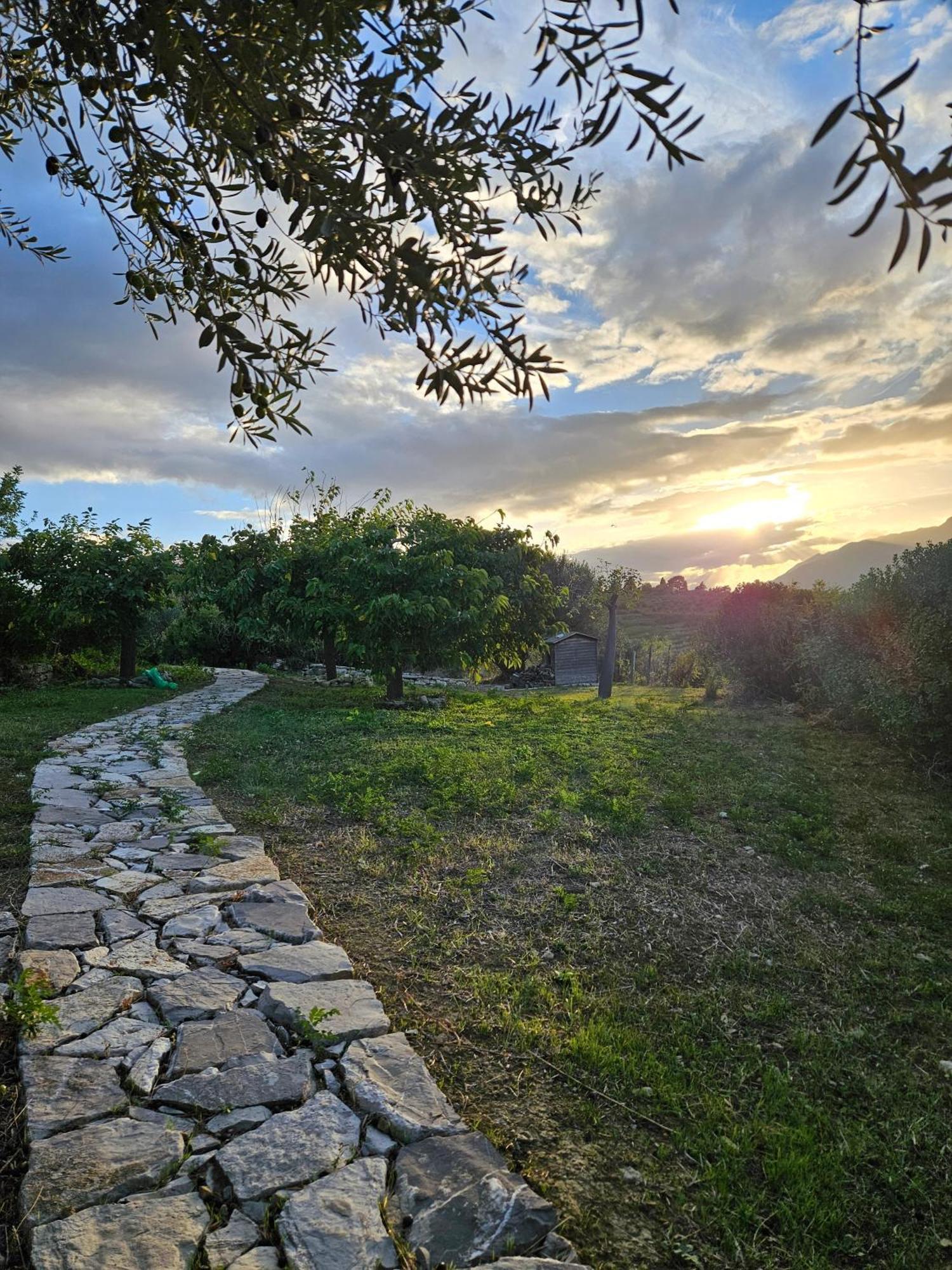 Villa Del Carrubo A Due Passi Dal Mare Di Cefalu Collesano Luaran gambar
