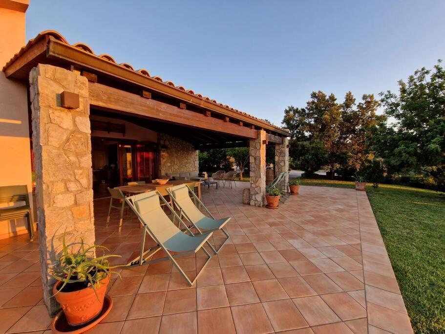 Villa Del Carrubo A Due Passi Dal Mare Di Cefalu Collesano Bilik gambar